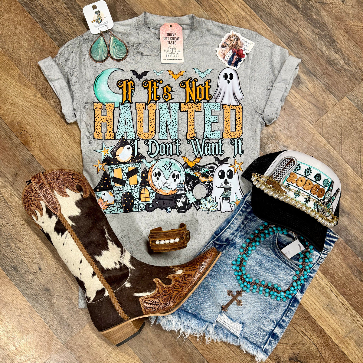 If It’s Not Haunted I Don’t Want It | Fall Vibes Graphic T-Shirt
