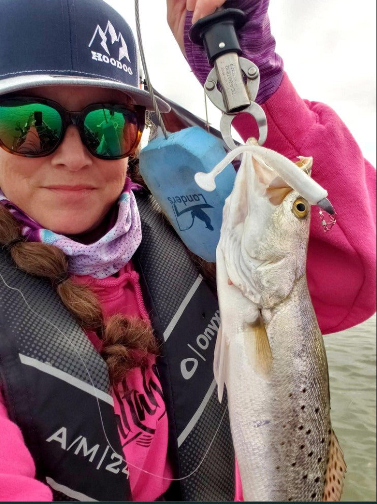 3.25" Baby Trout With Built-In Tail Rattle